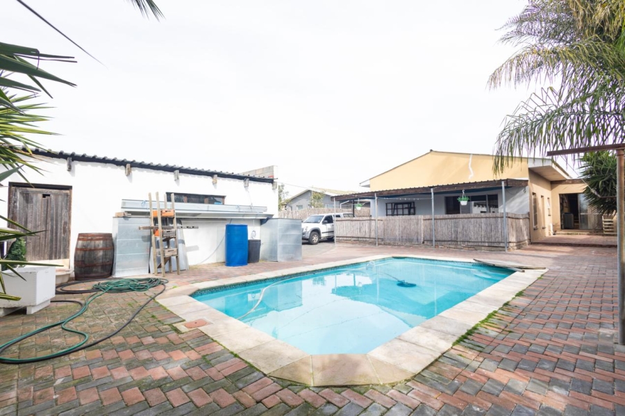 4 Bedroom Property for Sale in Windsor Park Western Cape